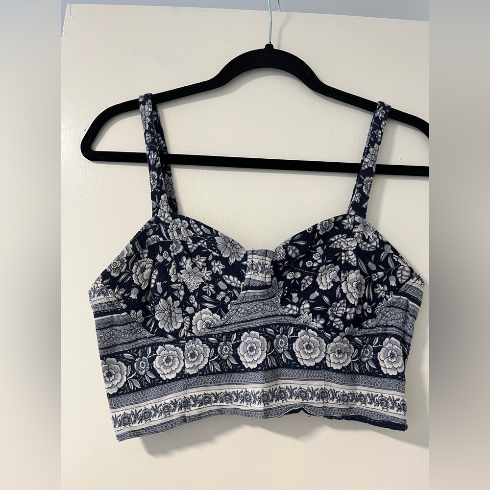 American Eagle cropped tank